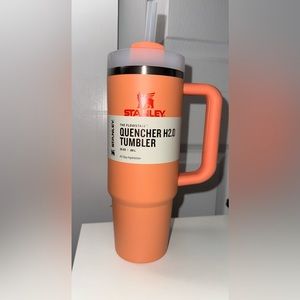 Stanley Nectarine Quencher 30 oz